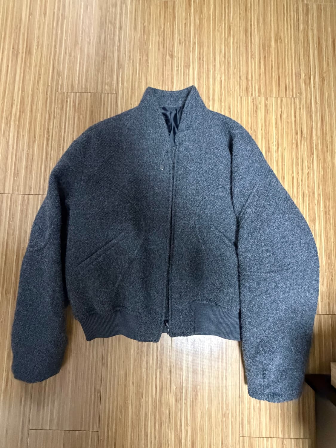 쿠어 인터널 바인딩 숄카라 점퍼 (멜란지차콜) 새상품 상품이미지4