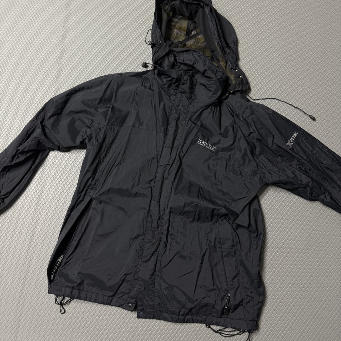블랙야크 X-Peak 검정색 바람막이 105 xl 상품이미지1