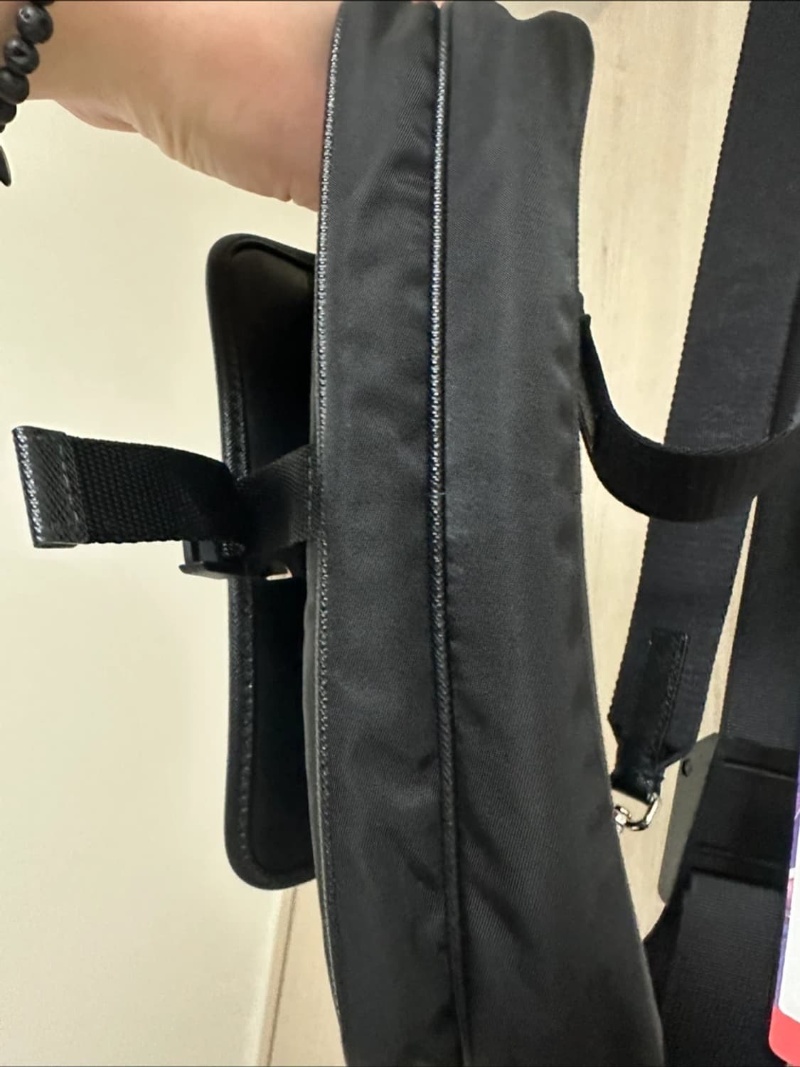 프라다 리나일론 사피아노가죽 숄더백 2vh133 상품이미지10