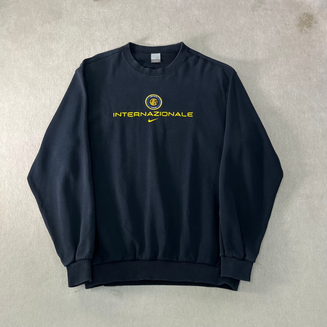 105 02s 나이키 인테르 헤비 맨투맨 상품이미지1