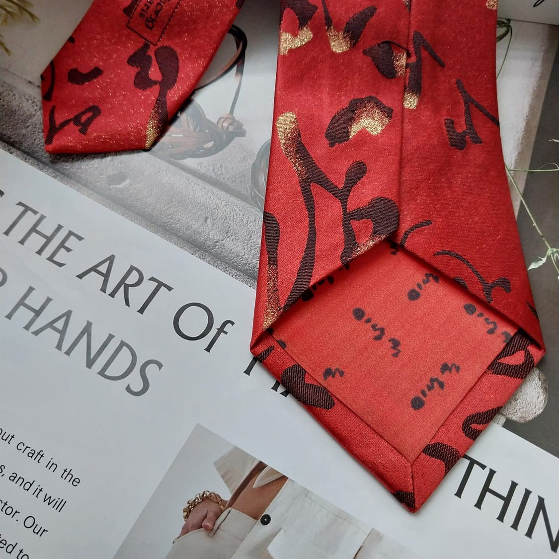 이상봉 파리스 실크 진오렌지 한글 넥타이 9cm A+등급 K1471
 상품이미지9