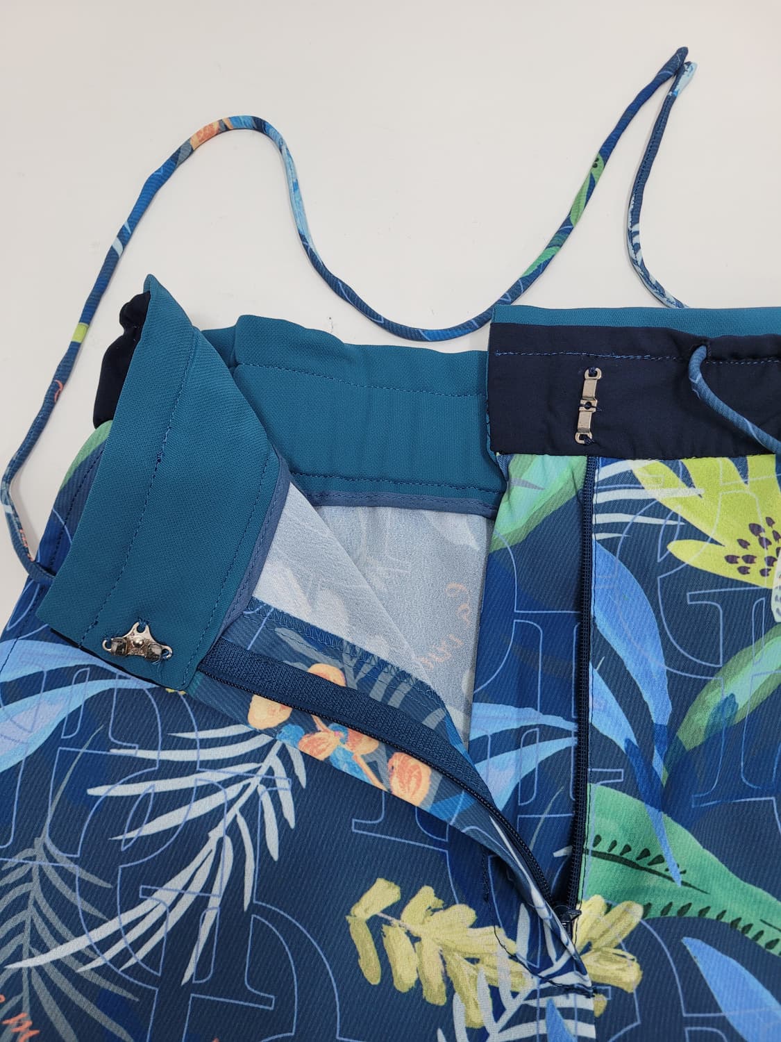 DeWL 21SS 듀엘 플라워 와이드 팬츠 / 여 67-94 (55)
 상품이미지7