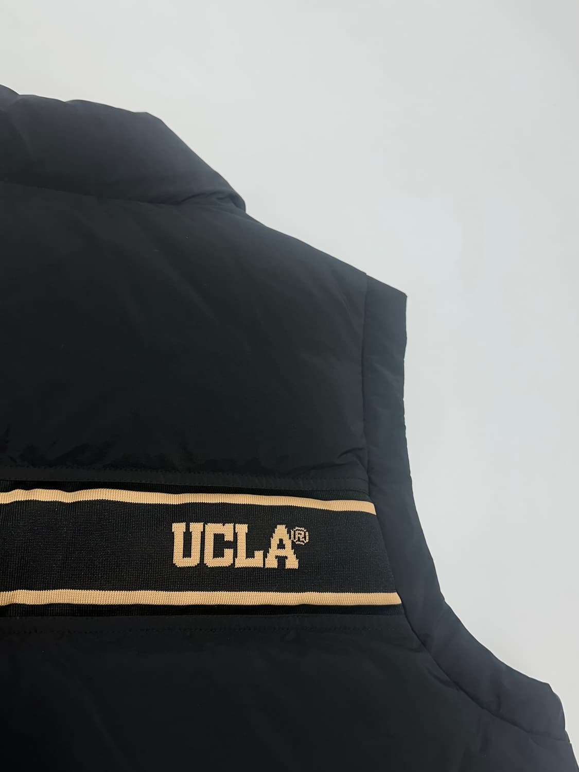 UCLA 덕다운 오리털 패딩 조끼 상품이미지4