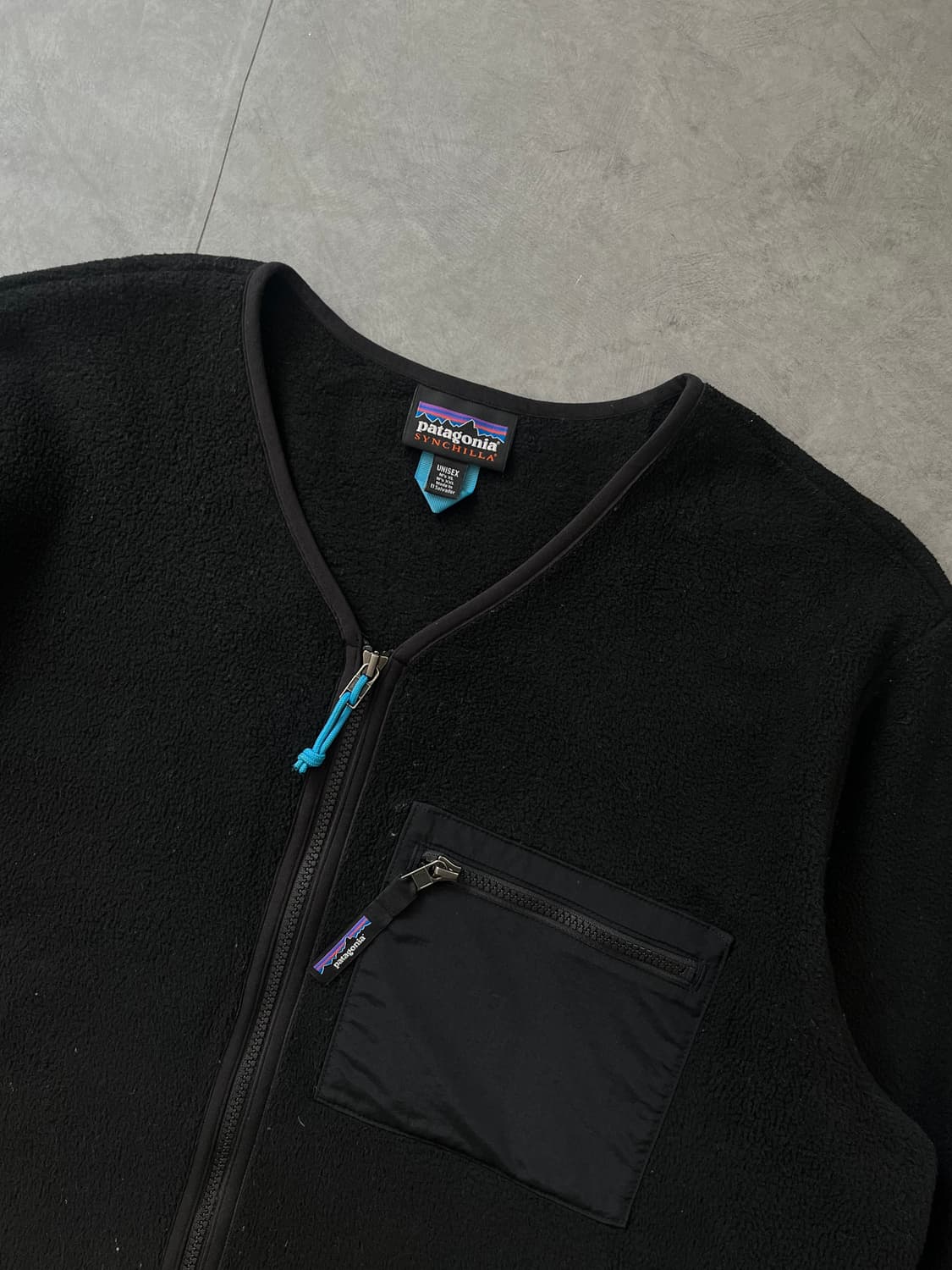 Patagonia 파타고니아 블랙 신칠라 플리스 가디건 상품이미지3