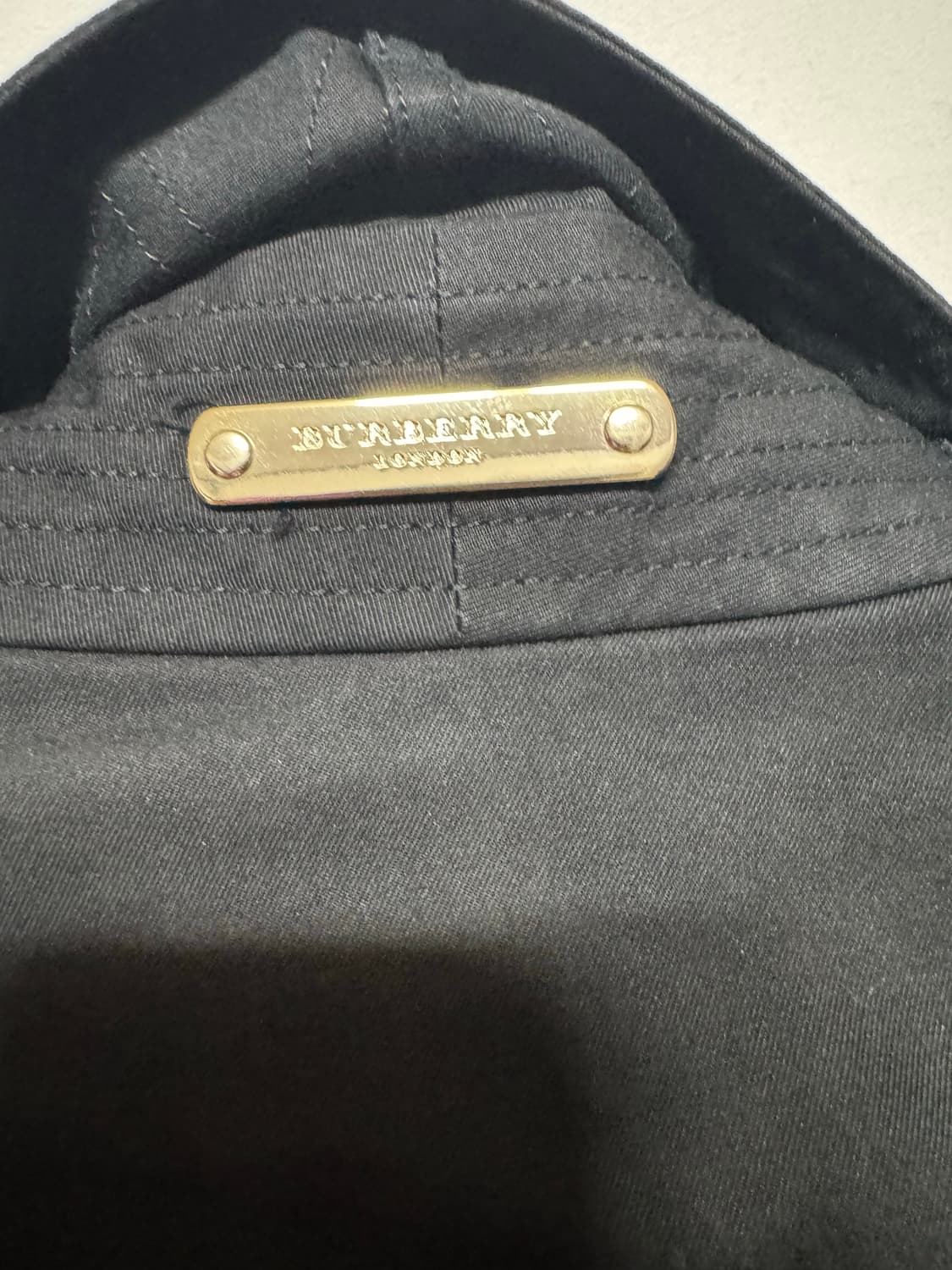 40 버버리 켄싱턴 여성 트렌치코트 상품이미지9