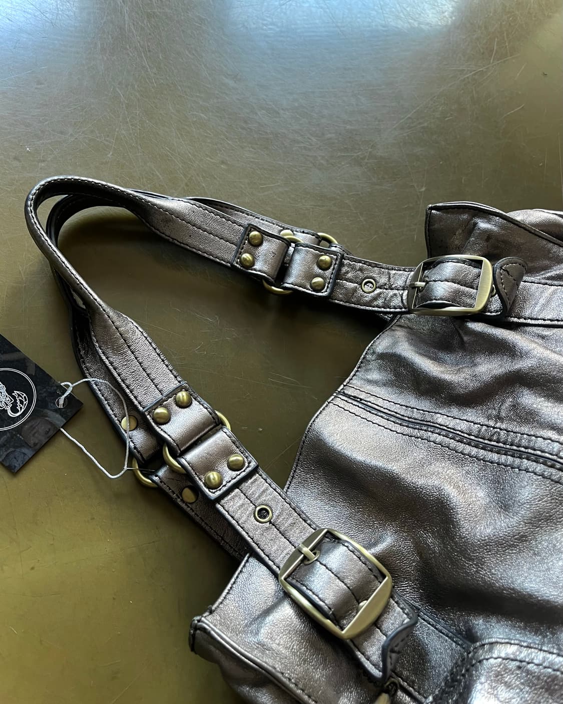 efffy Lambskin Leather Silver Motor Bag 상품이미지4