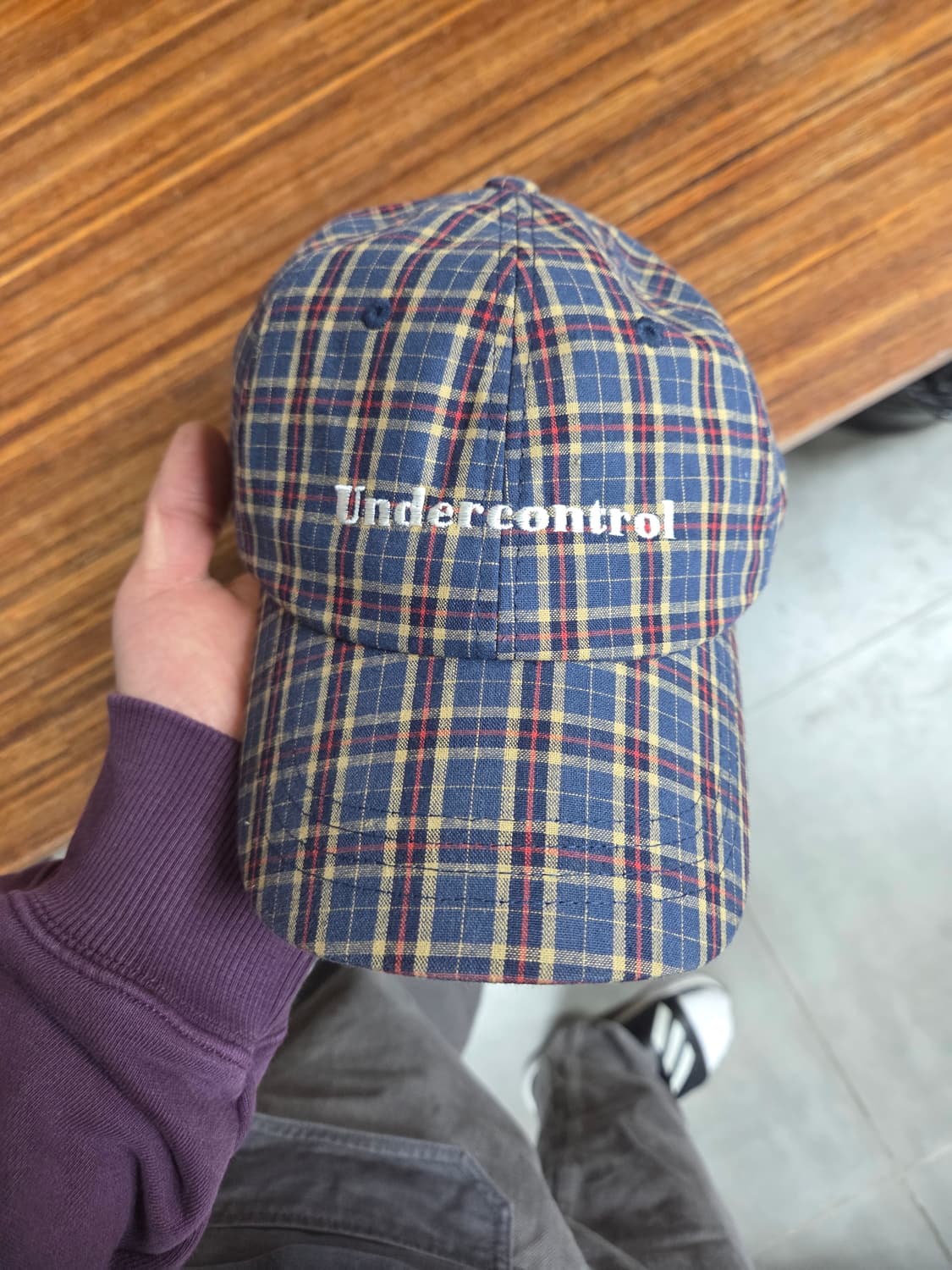 언더컨트롤 자수로고 체크 모자 프리  상품이미지1