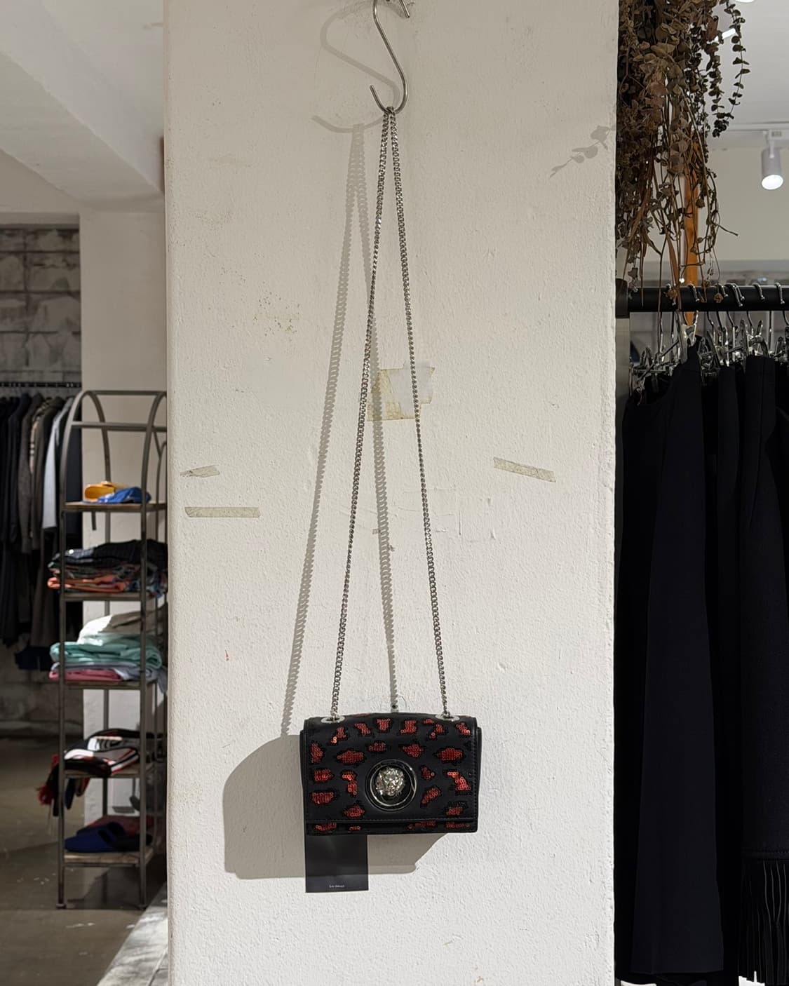 베르수스 베르사체 블랙 레오파드 라 메두사 미니 크로스백 상품이미지2