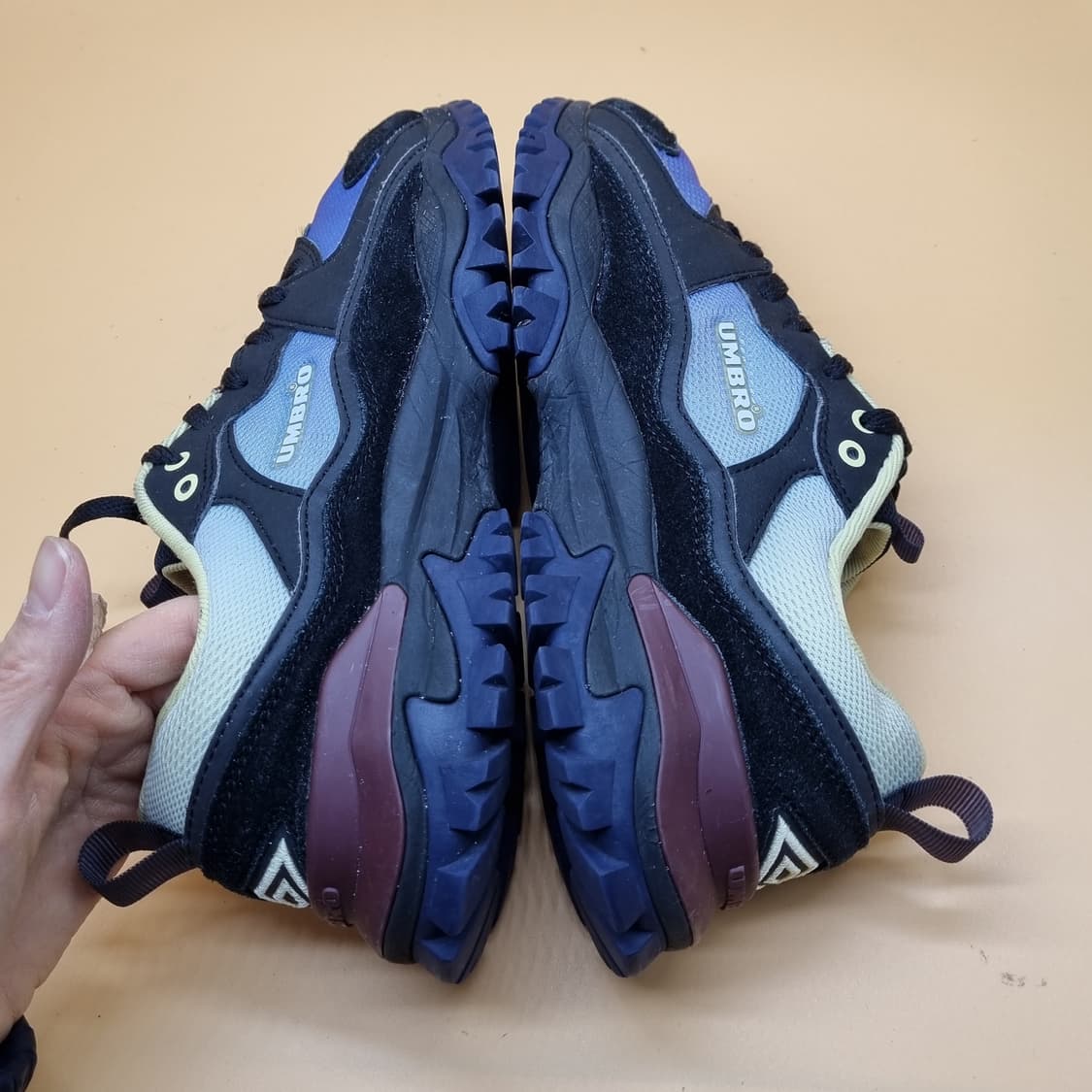 엄브로 범피 프리즘 남성운동화260  상품이미지5