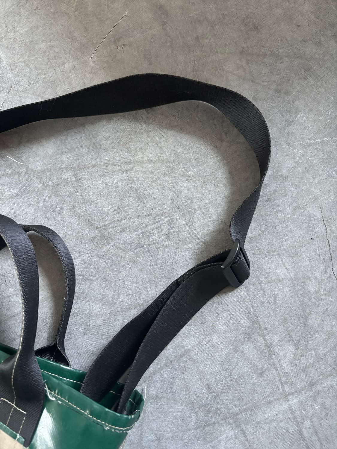 Freitag 프라이탁 F202 그린 컬러 숄더백 상품이미지2