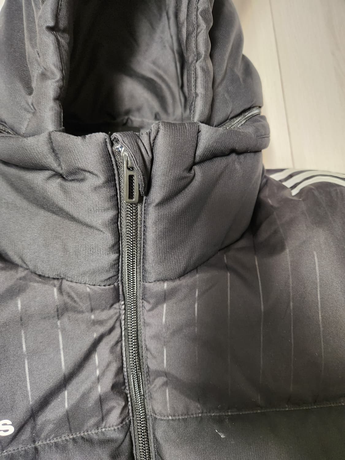 아디다스 티로15 롱패딩

사용감 및 흰부분들 때타있어요(사진참조,손빨래 상품이미지5