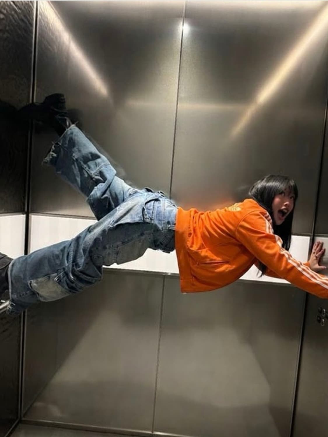 아디다스 x FIFA 올드스쿨 네덜란드 국대 트랙탑 저지 상품이미지2