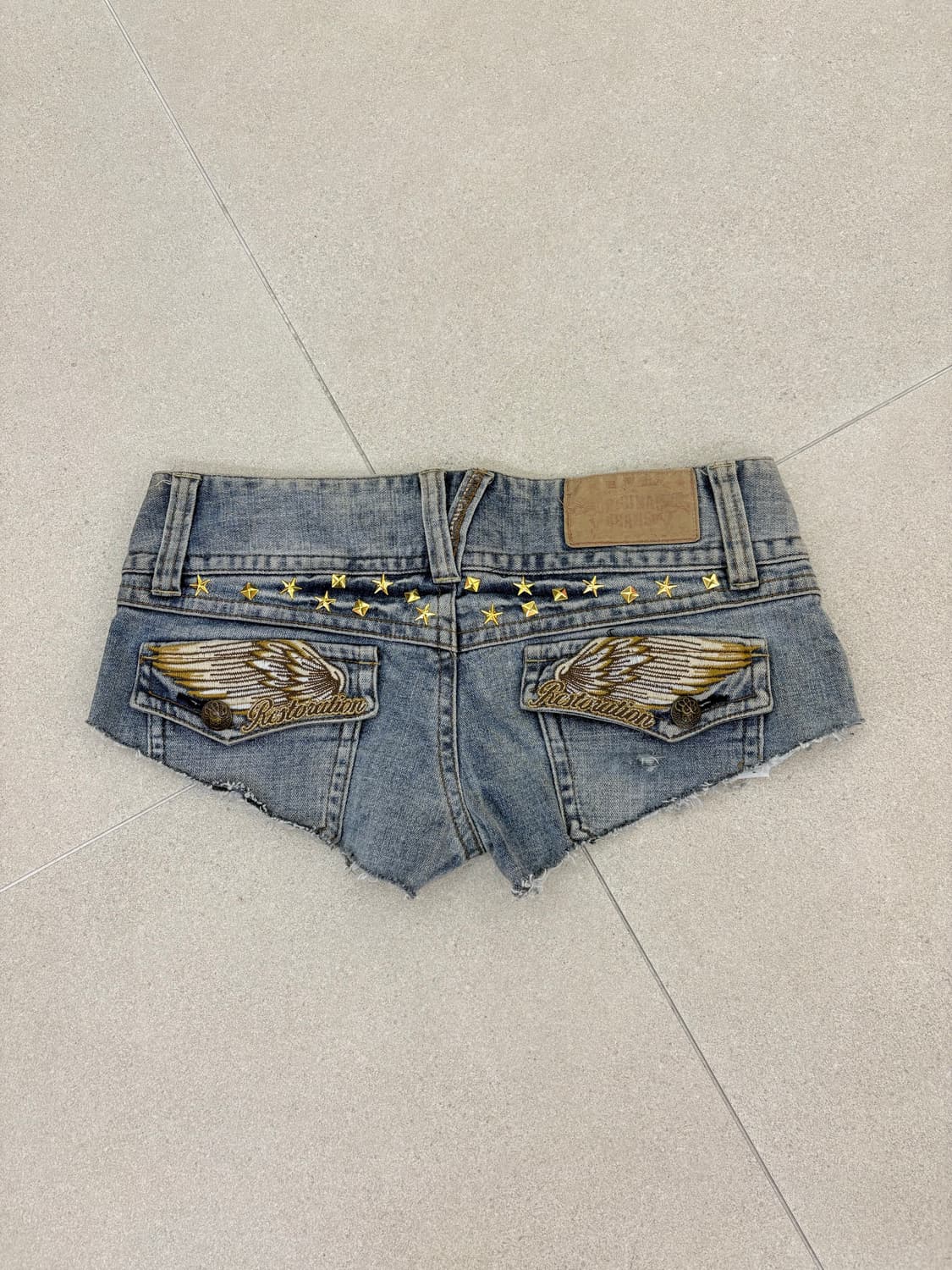 y2k 날개 자수 데님 숏츠 상품이미지1