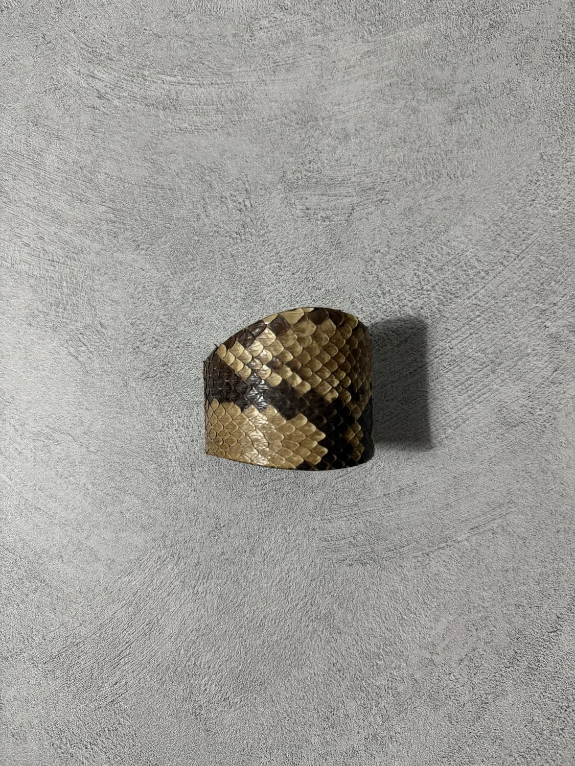 Maison Margiela Leather Cuff Bracelet 상품이미지1