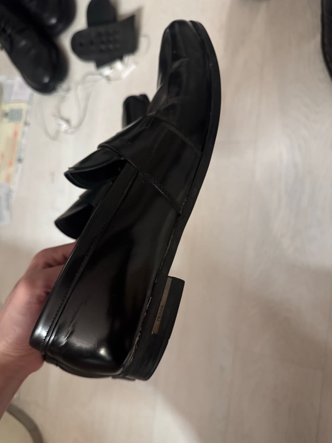 프라다 로퍼 270 상품이미지1