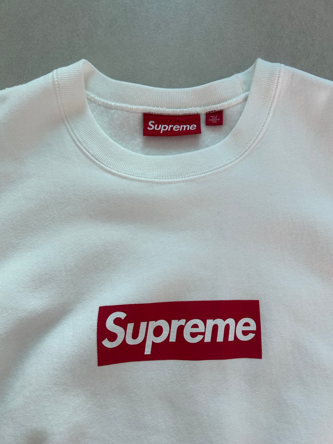 슈프림 워시드 박스 로고 크루넥 화이트 상품이미지3