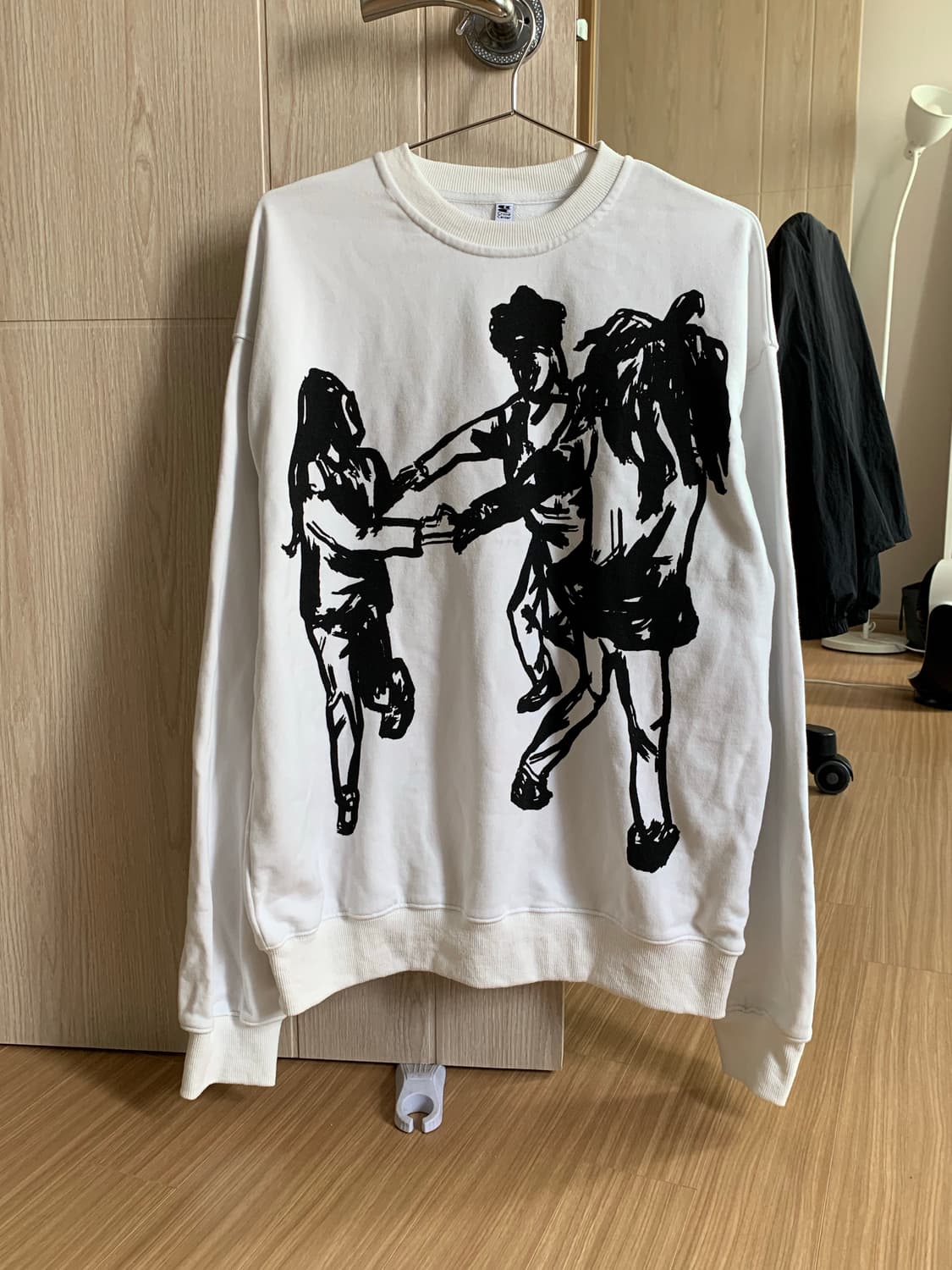 크라잉 센터 맨투맨  상품이미지1