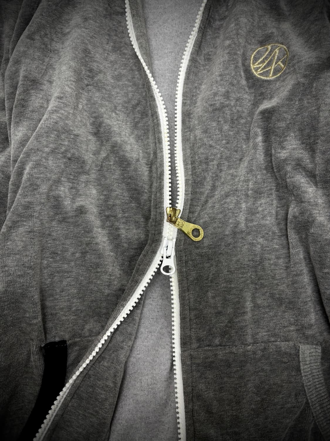 “24karats” Y2K Print Grey Velvet 2-way H 상품이미지3