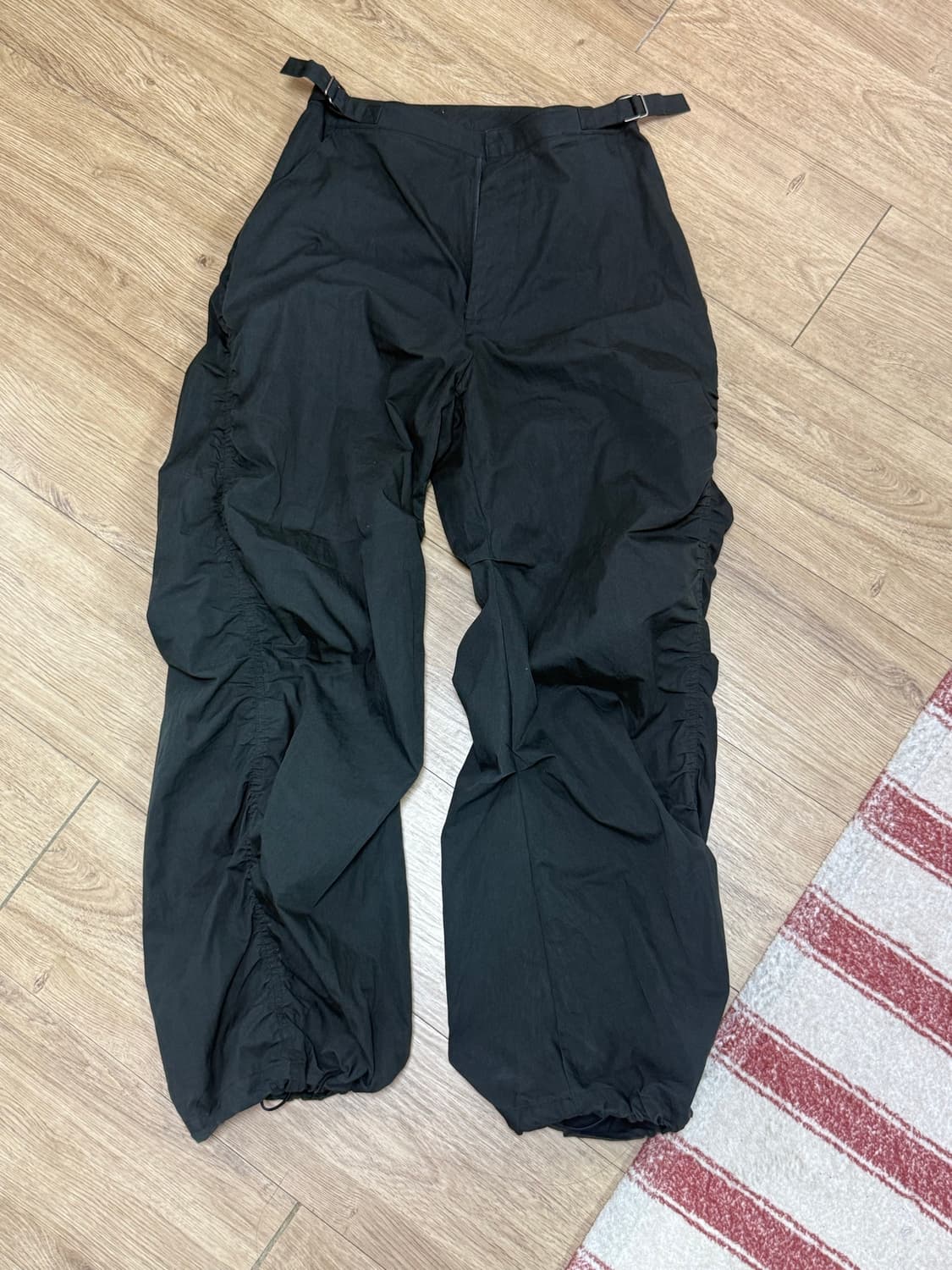 코이세이오 PUCKERING PANTS BLACK 사이즈 1 상품이미지2