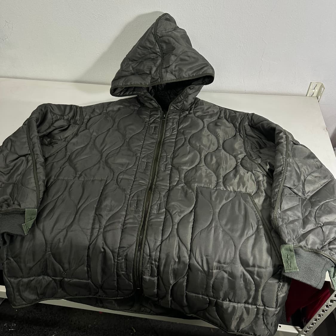 100 아웃스탠딩 카키 내피 깔깔이 퀼팅자켓 상품이미지1