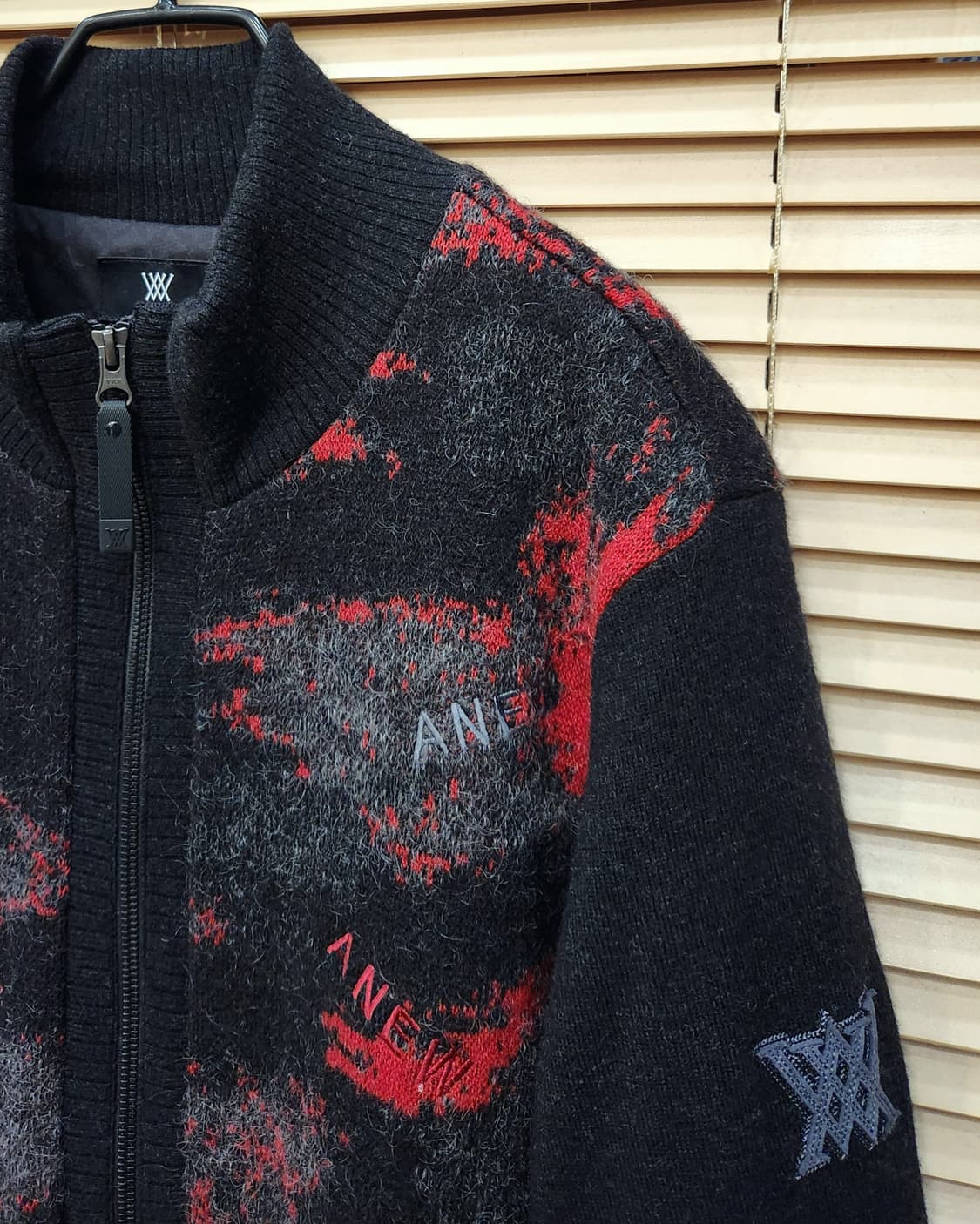 (새상품)어뉴골프 신상 여성 니트 짚업점퍼L 상품이미지2