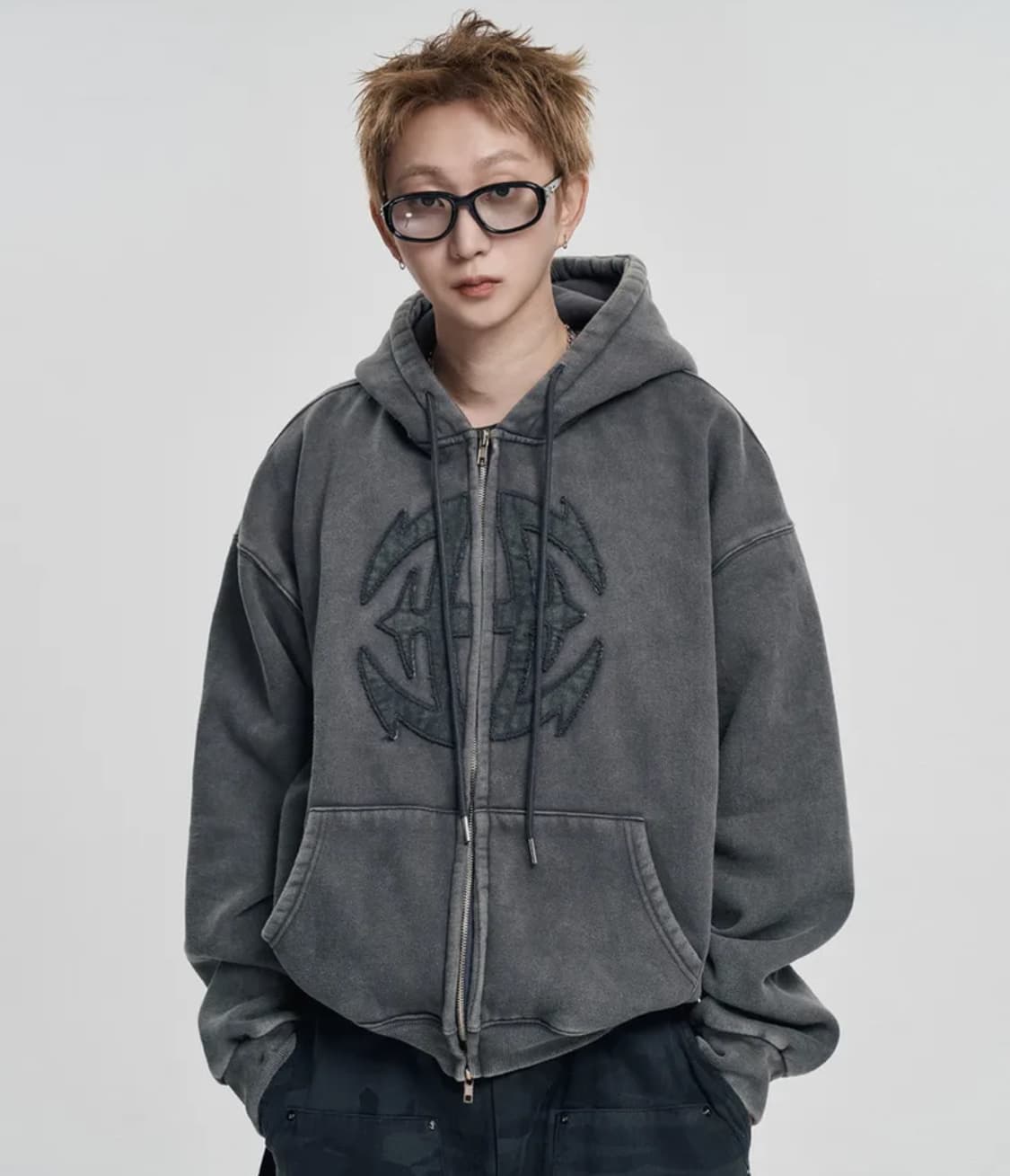 이지노이지 워시드 크롭 후드 집업 그레이 1사이즈 상품이미지1
