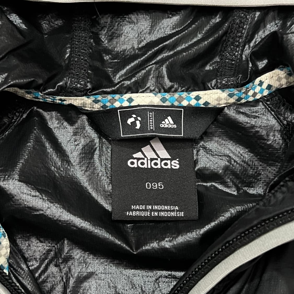 [95-100] 아디다스 경량바람막이 상품이미지3