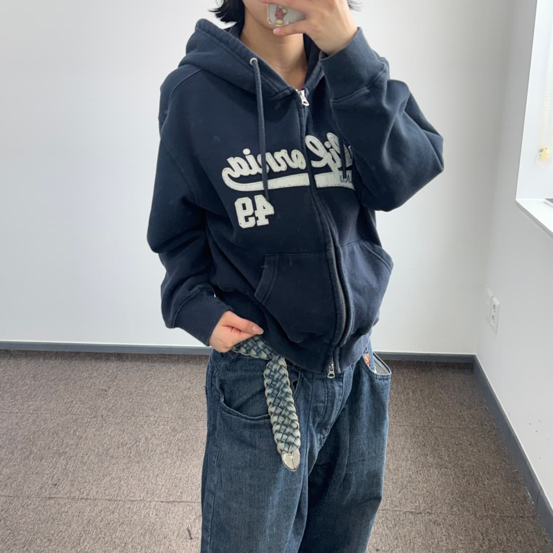 Who A U 후아유 레터링 로고 네이비 크롭 후드집업 상품이미지2