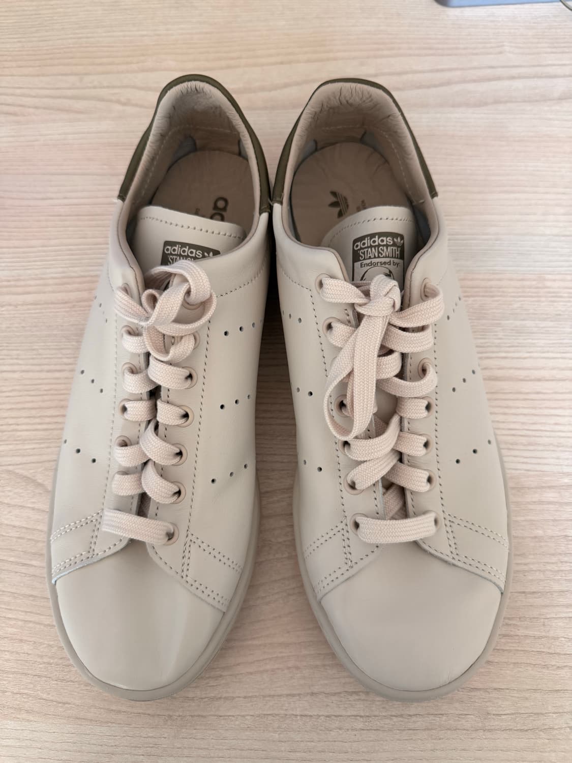 아디다스 스탠 스미스 데콘 올리브 250mm 새상품 팝니다 상품이미지2