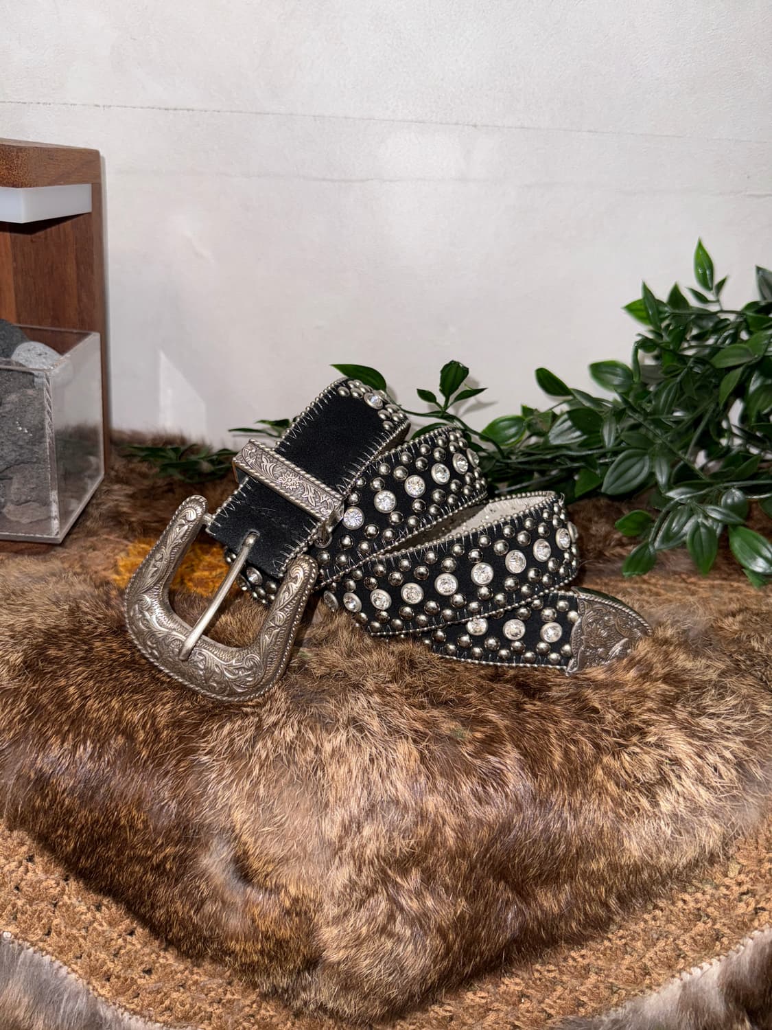Guess black cubic stud western belt 상품이미지1