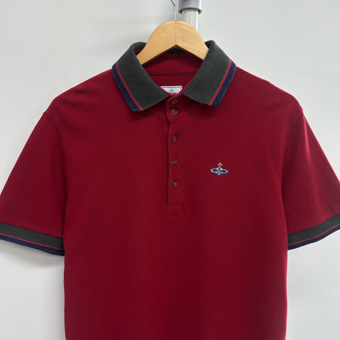 비비안웨스트우드 로고 카라티 상품이미지2