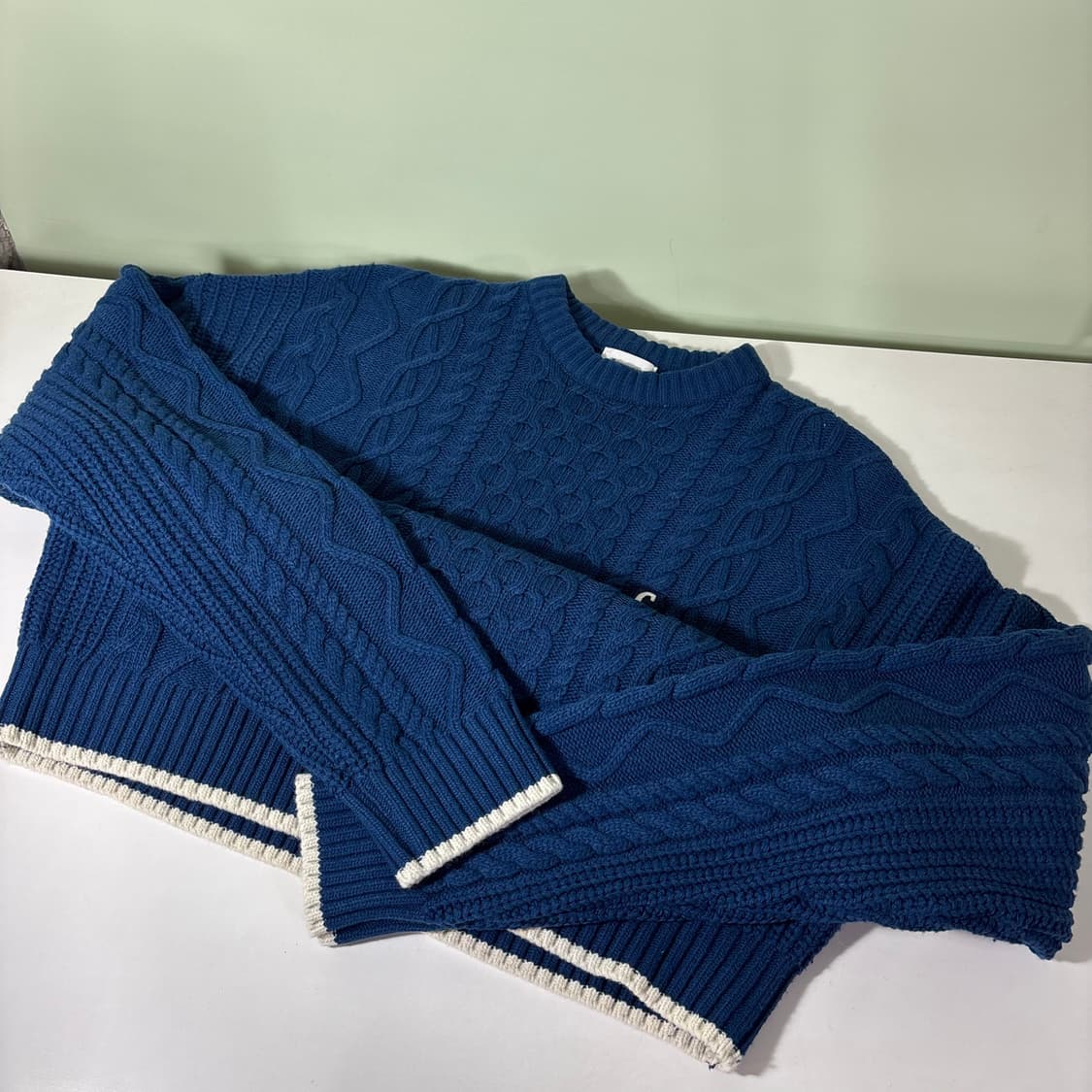 S 95 커버낫 네이비 소매배색 꽈배기니트 상품이미지2