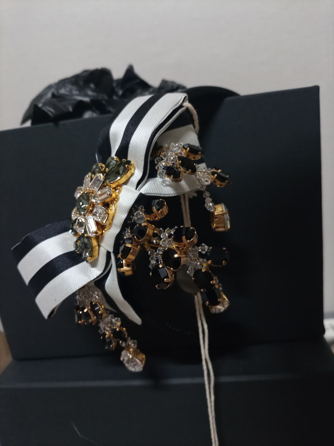 정품 돌체앤가바나 헤어밴드머리띠+돌체카드+돌체박스 상품이미지5