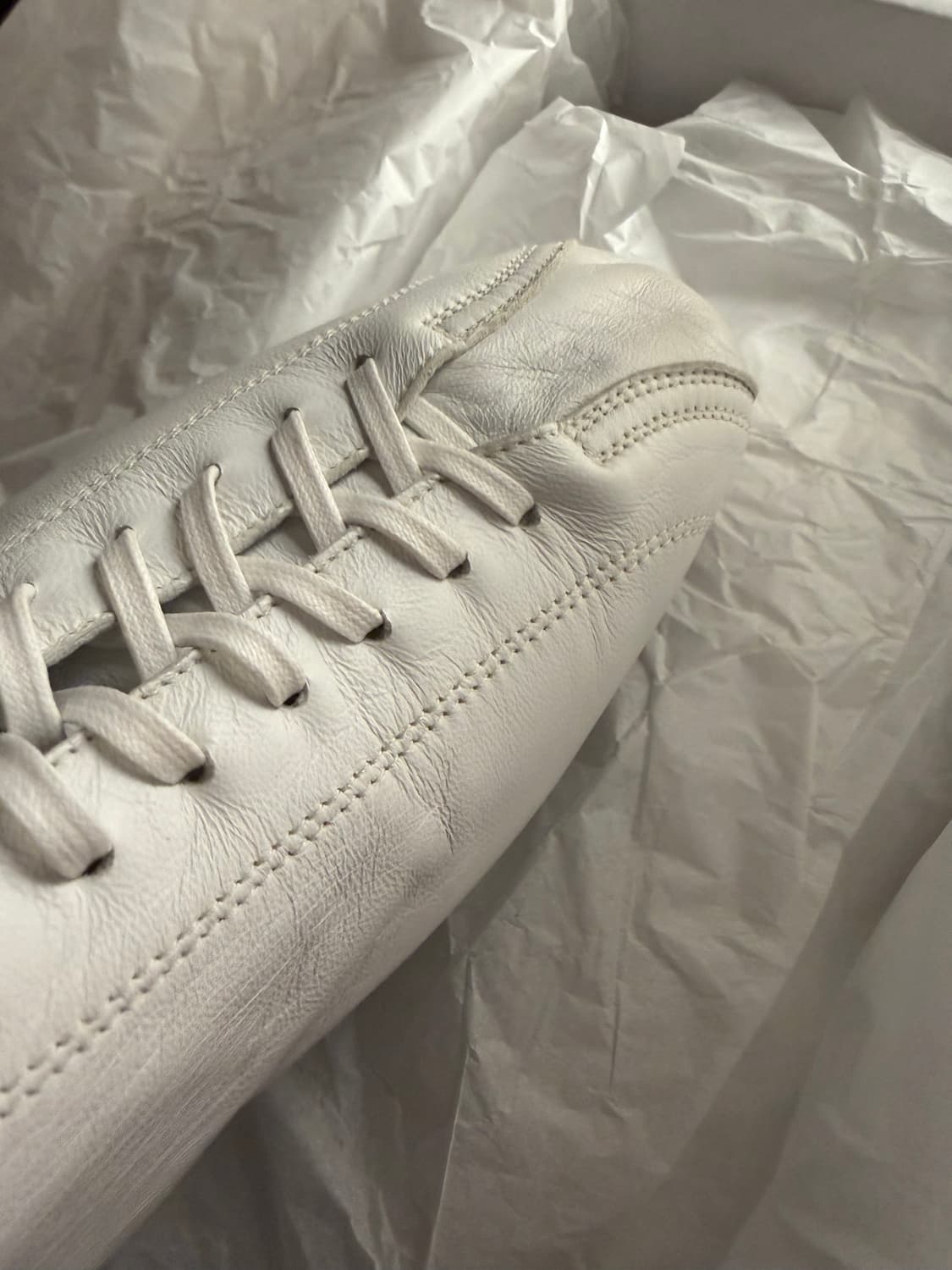 (새제품) 히어로즈 오브 히스토리 라운드토 화이트 265 상품이미지4