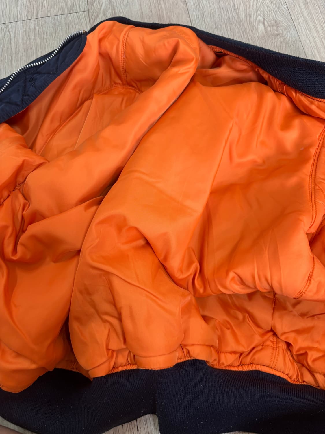 AlPHA Industries MA-1 상품이미지2