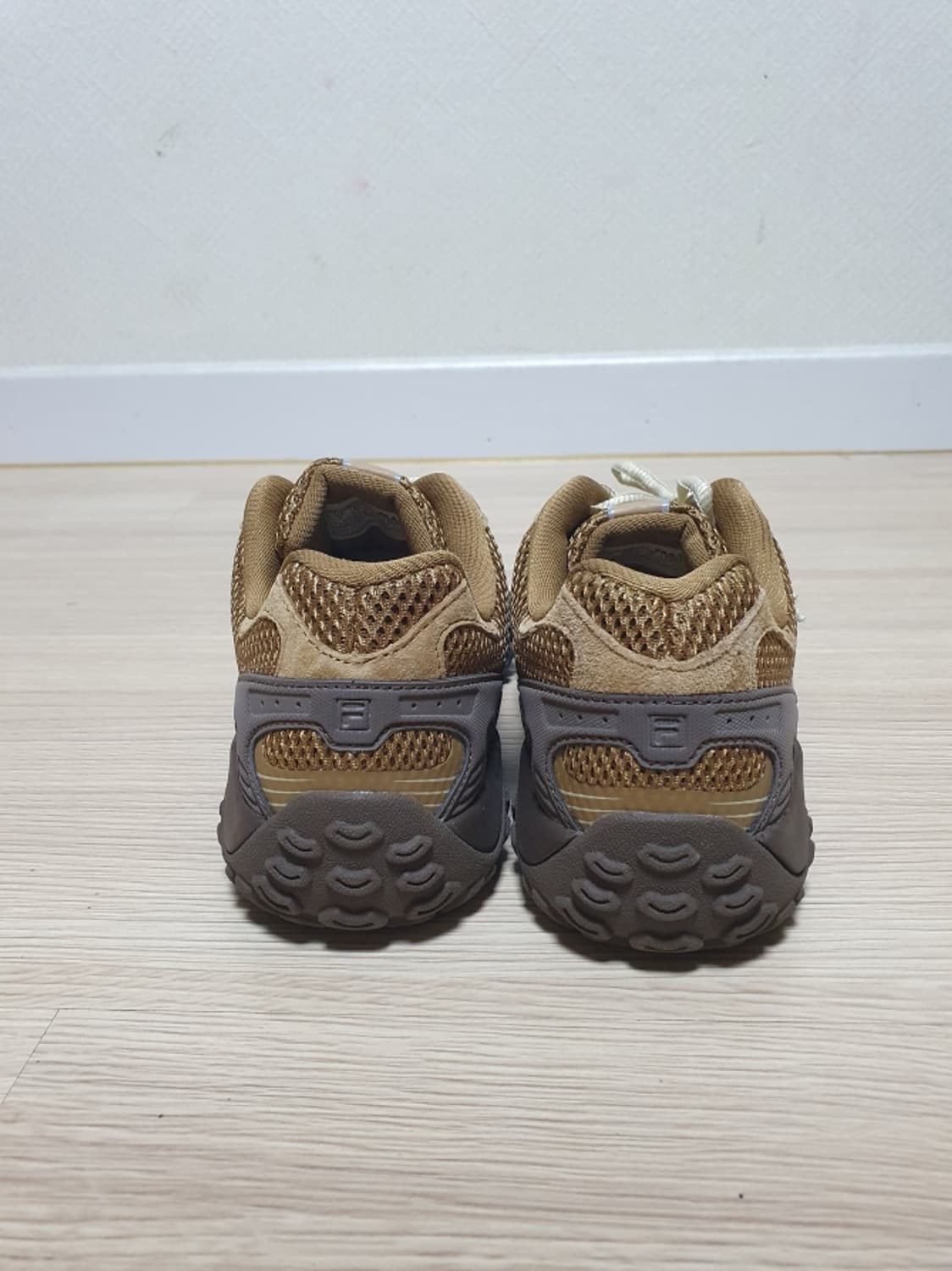 휠라 에샤페 LX V2 브라운 250 상품이미지5