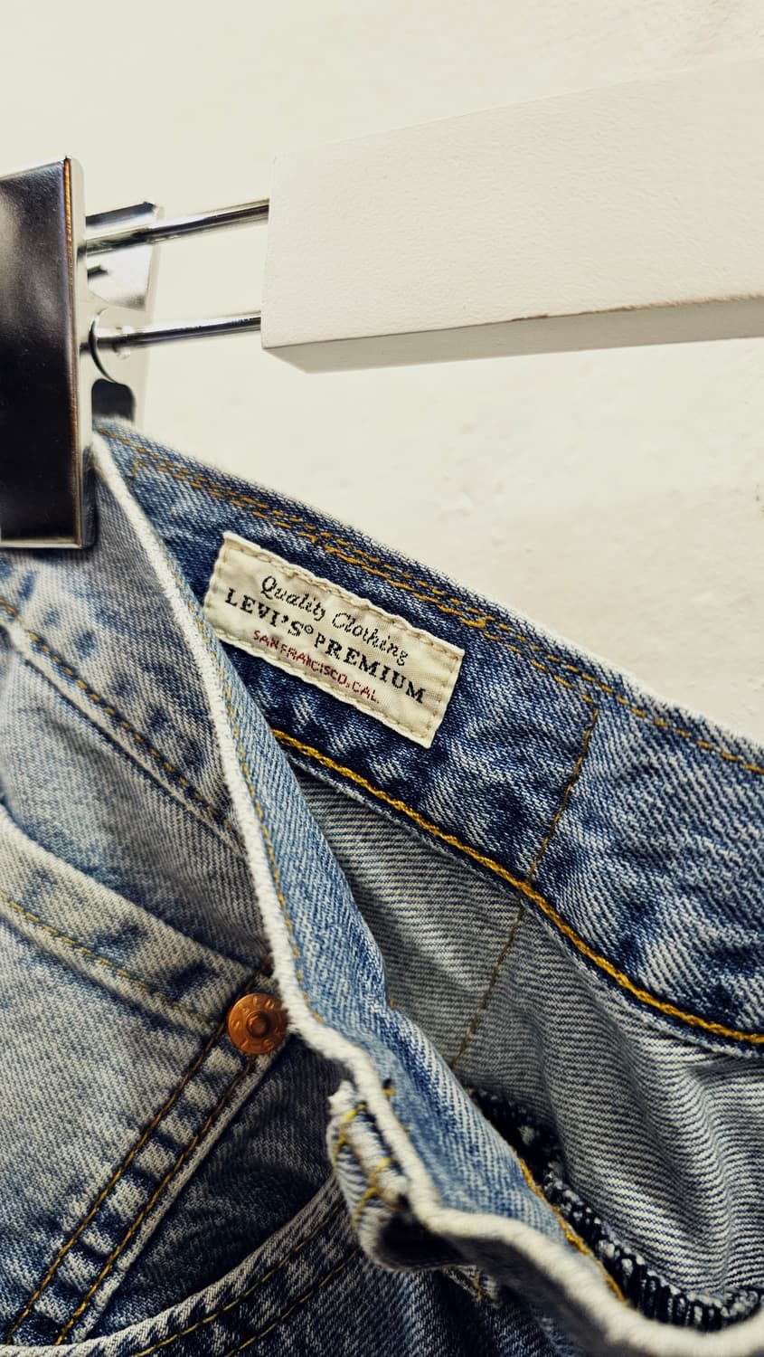 리바이스 프리미엄 절개 데님 팬츠 상품이미지3