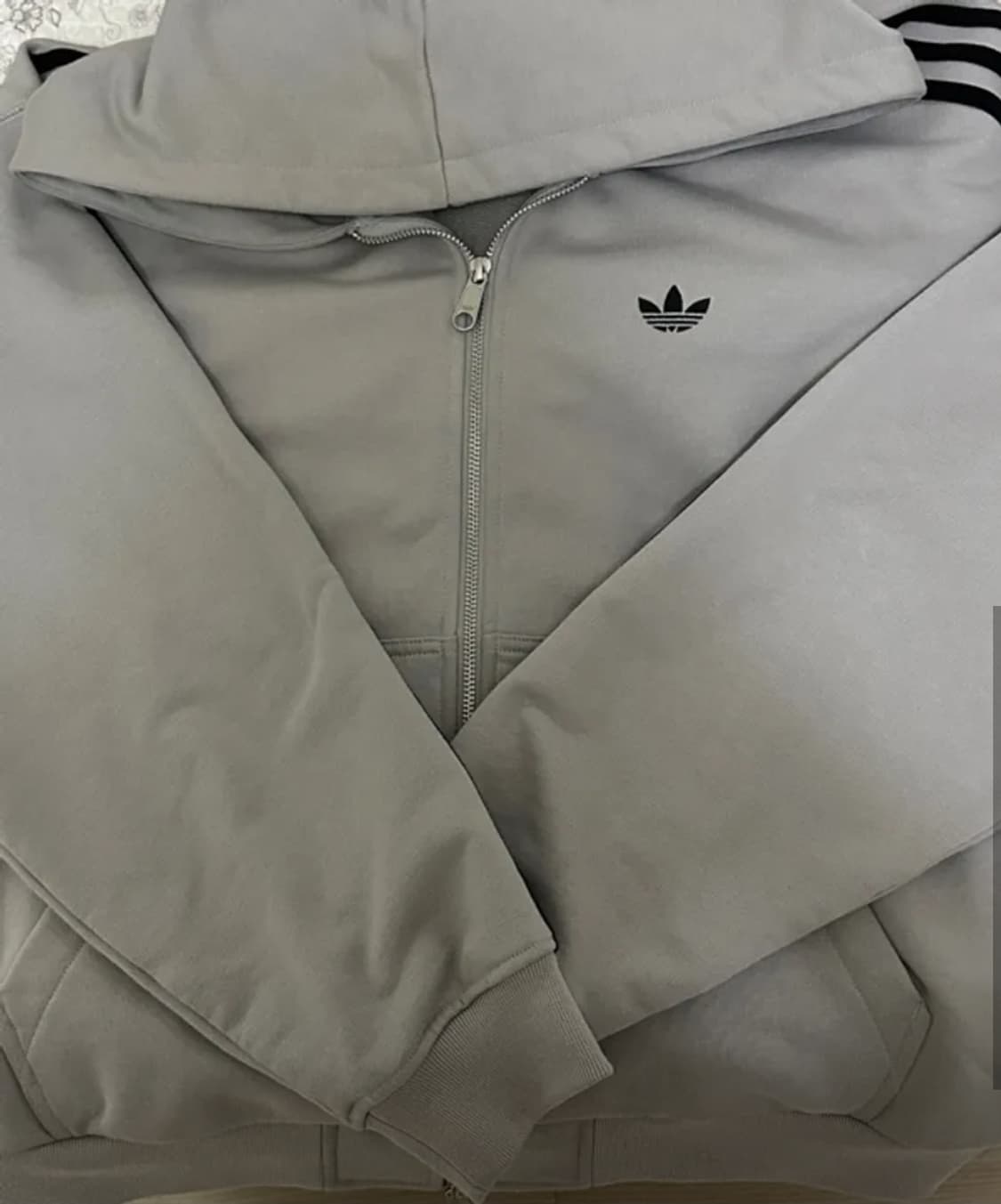 아디다스 크롭 후드집업 M 상품이미지4