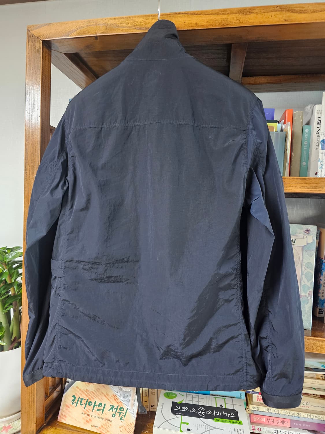씨피컴퍼니 짙은 네이비 나일론 자켓 팔아요 95 s cp 바람막이 상품이미지7