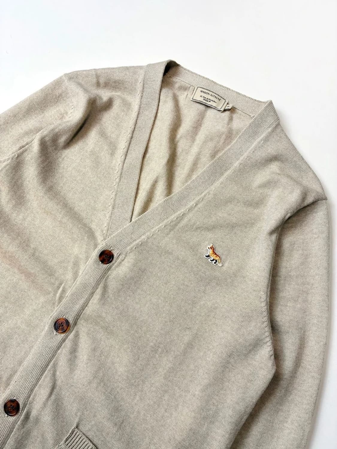 메종키츠네 폭스 패치 레귤러 니트 가디건 PN5703    상품이미지2