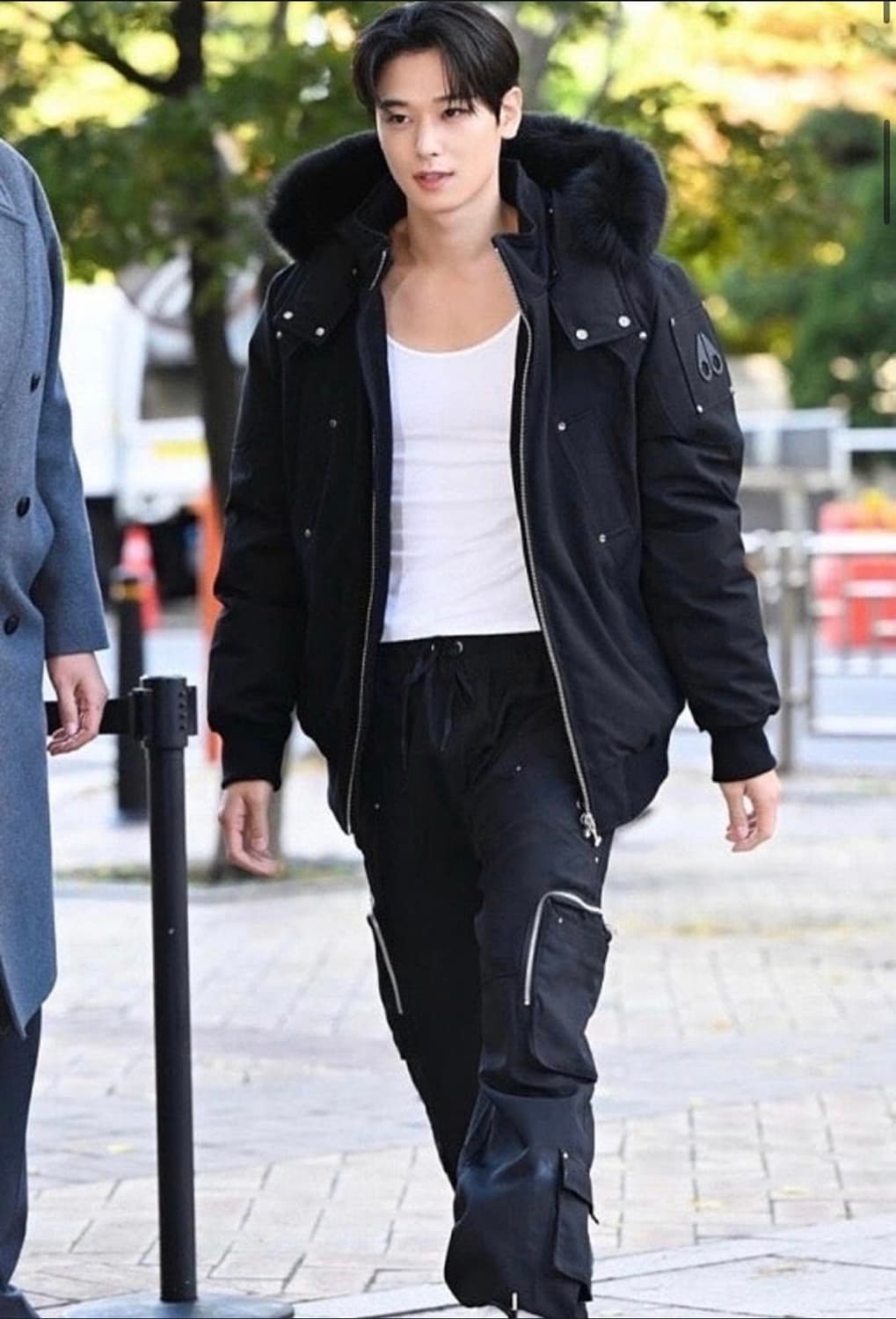 M/ 무스너클 발라스틱 블랙와펜 다운패딩 점퍼 상품이미지1