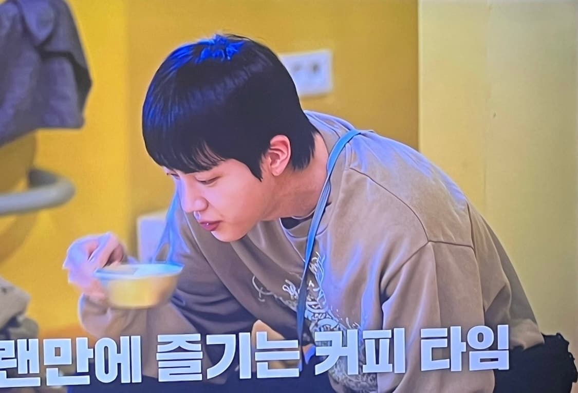 (BTS 진 착용)아크네 스튜디오 맨투맨 상품이미지6