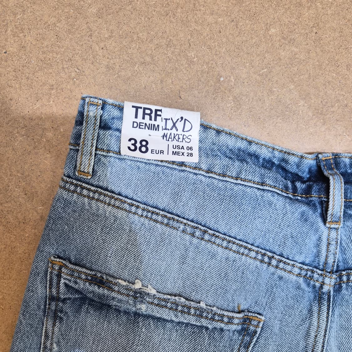 ​ZARA REFIX’D MAKERS 디스트로이드 데님 반바지 상품이미지9