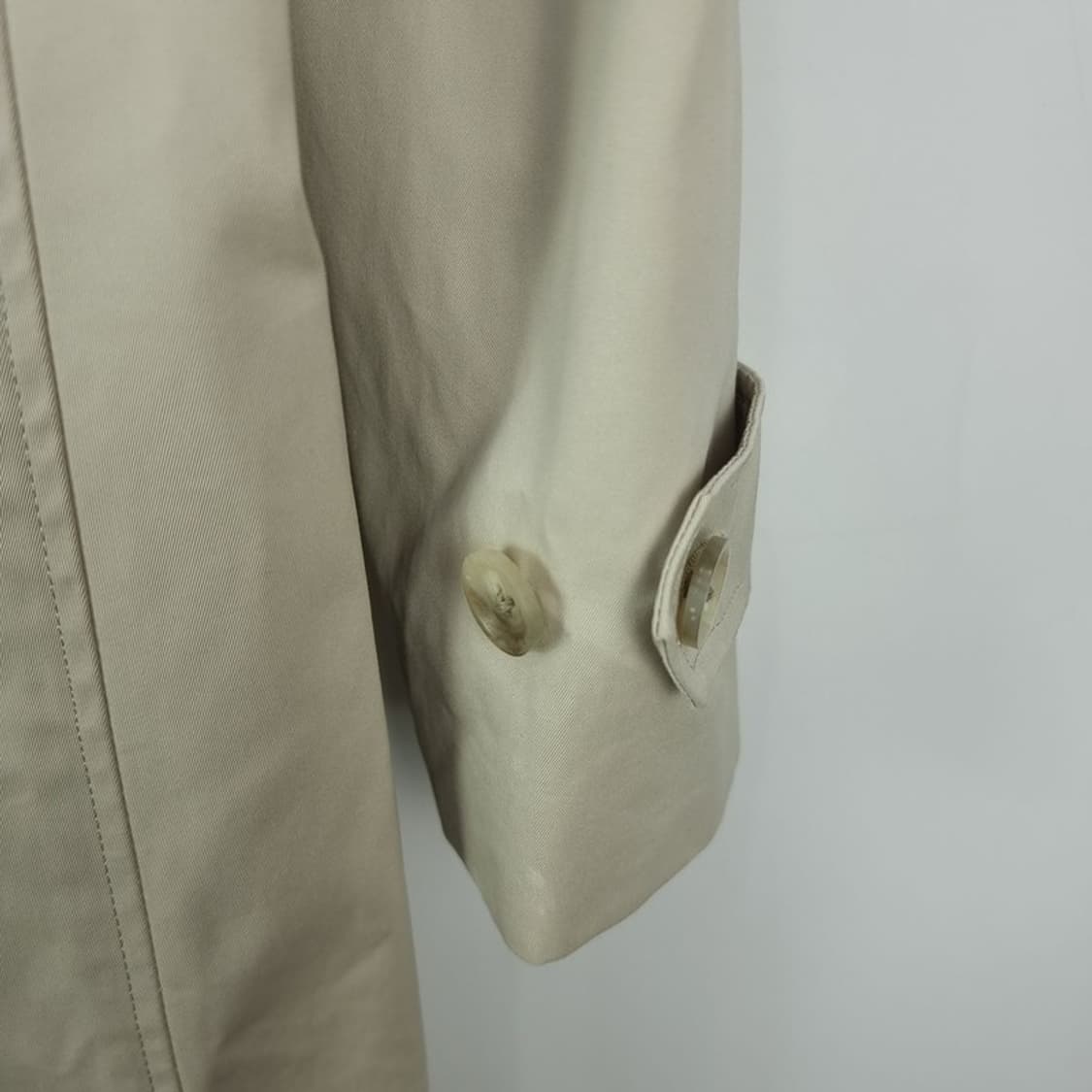 [띠어리] 미니멀 트렌치 코트 베이지 M19623 상품이미지6