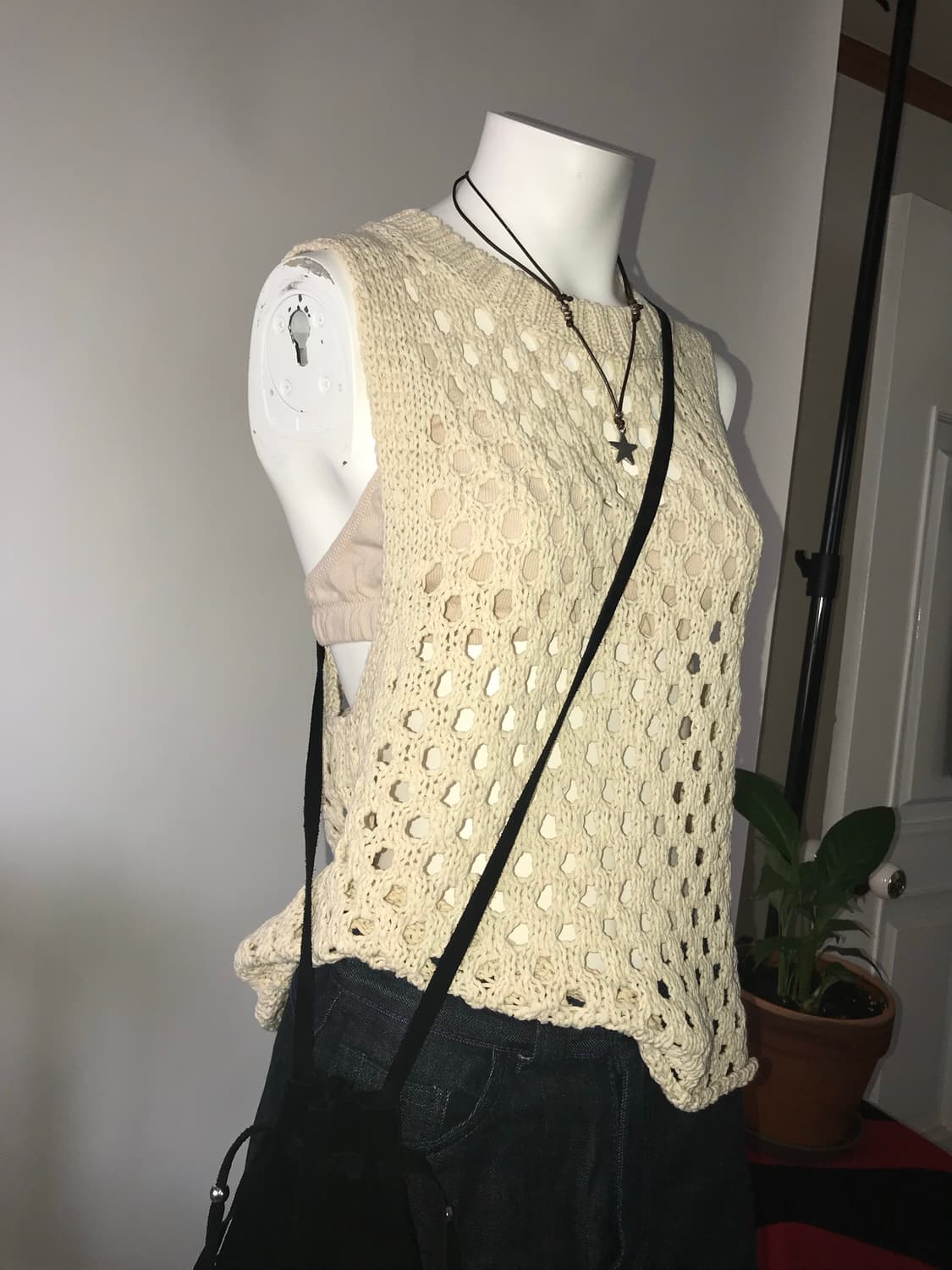 AMOMENTO Ecru Sleeveless Knit Top 상품이미지1