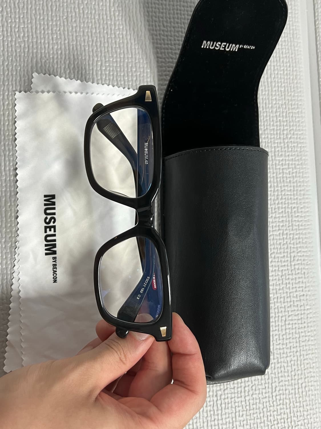 (하정우,이종원)뮤지엄바이비컨 40모델 판매합니다!! 상품이미지1