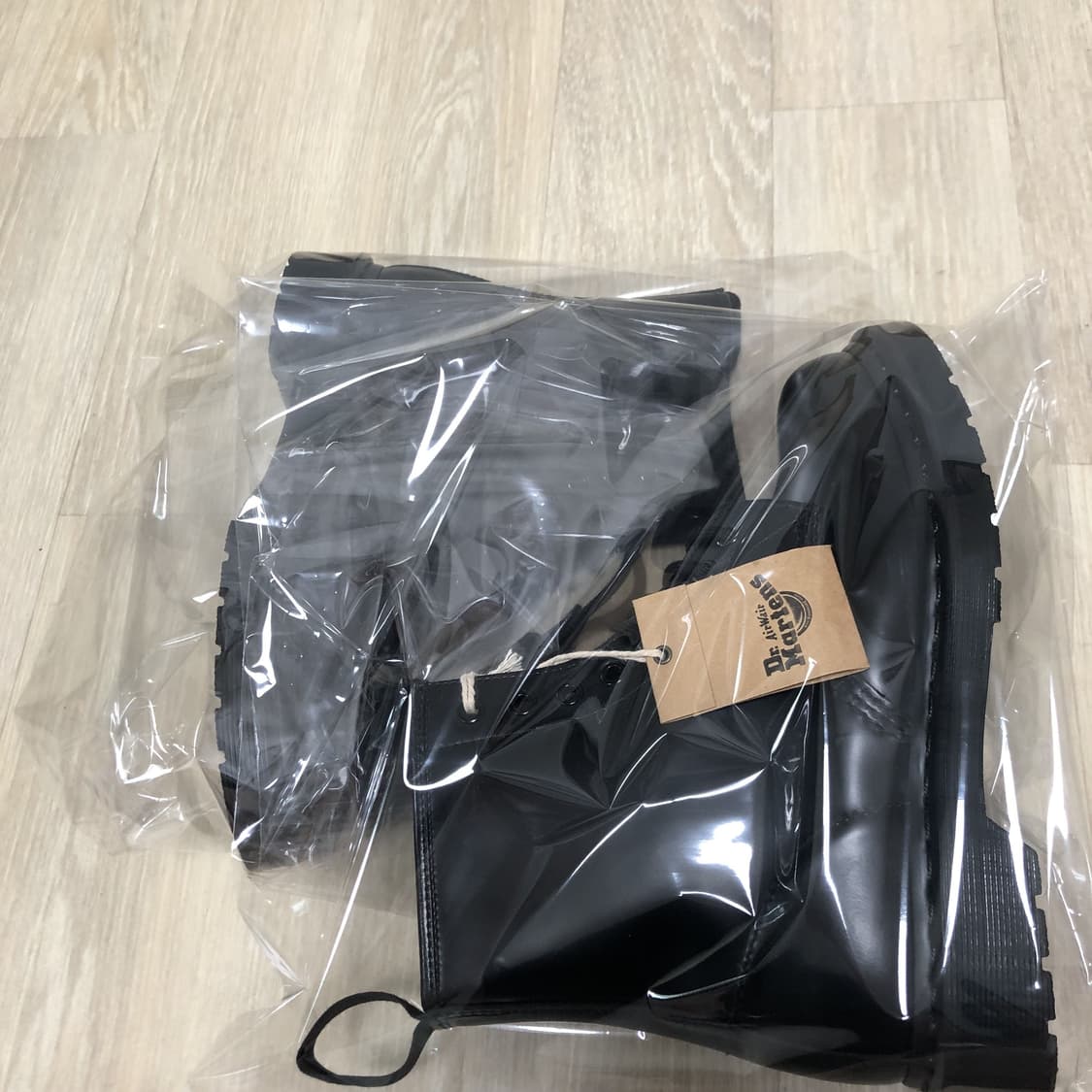 (250) 새상품 닥터마틴 Dr.martens 1460 8홀 모노부츠 상품이미지10
