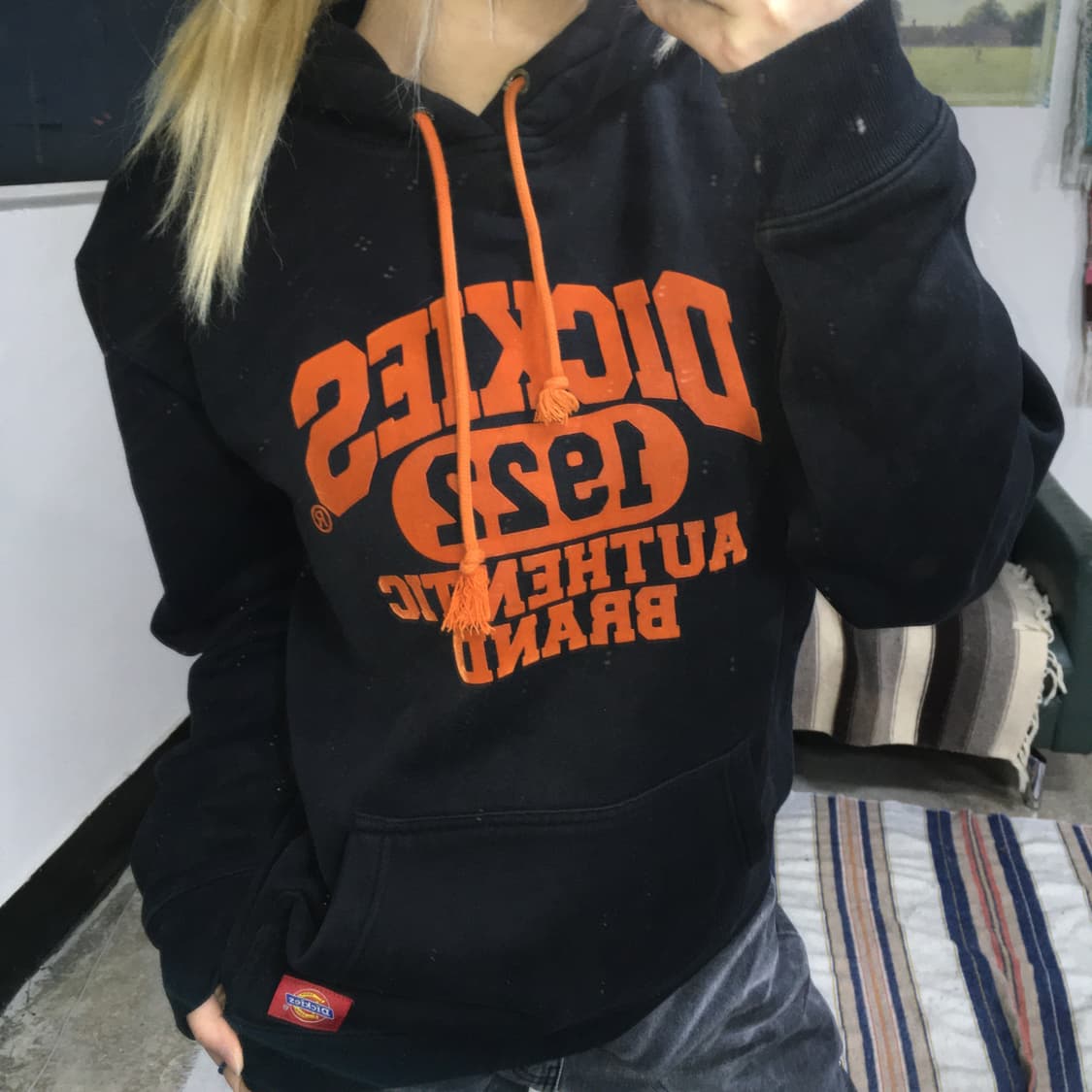 투티/0261 디키즈 1922 기모 후드티 블랙 오렌지 스웨이드 패치로고 상품이미지4