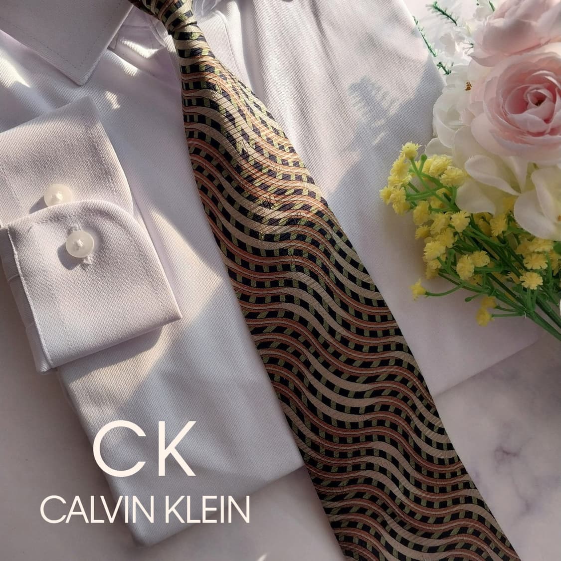 캘빈클라인 실크 웨이브 패턴 넥타이 9.6cm A+등급  K1367
 상품이미지1