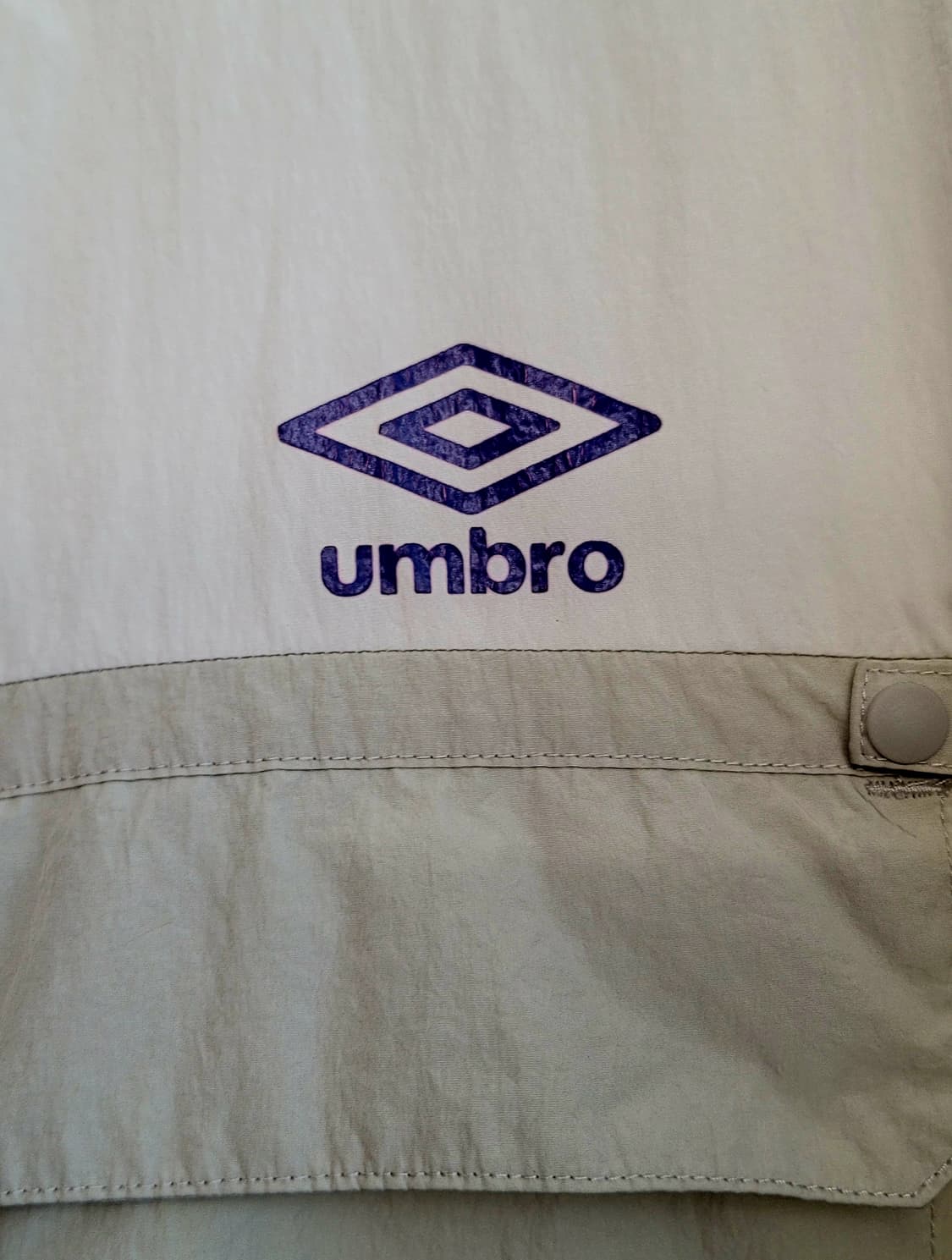 엄브로(umbro) 오버핏 우븐 플래시 후드 바람막이자켓(점퍼) 판매 상품이미지6